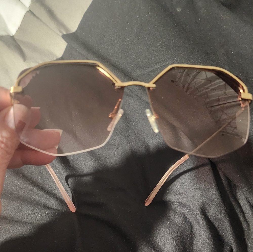 Elegant Gold Sunglasses